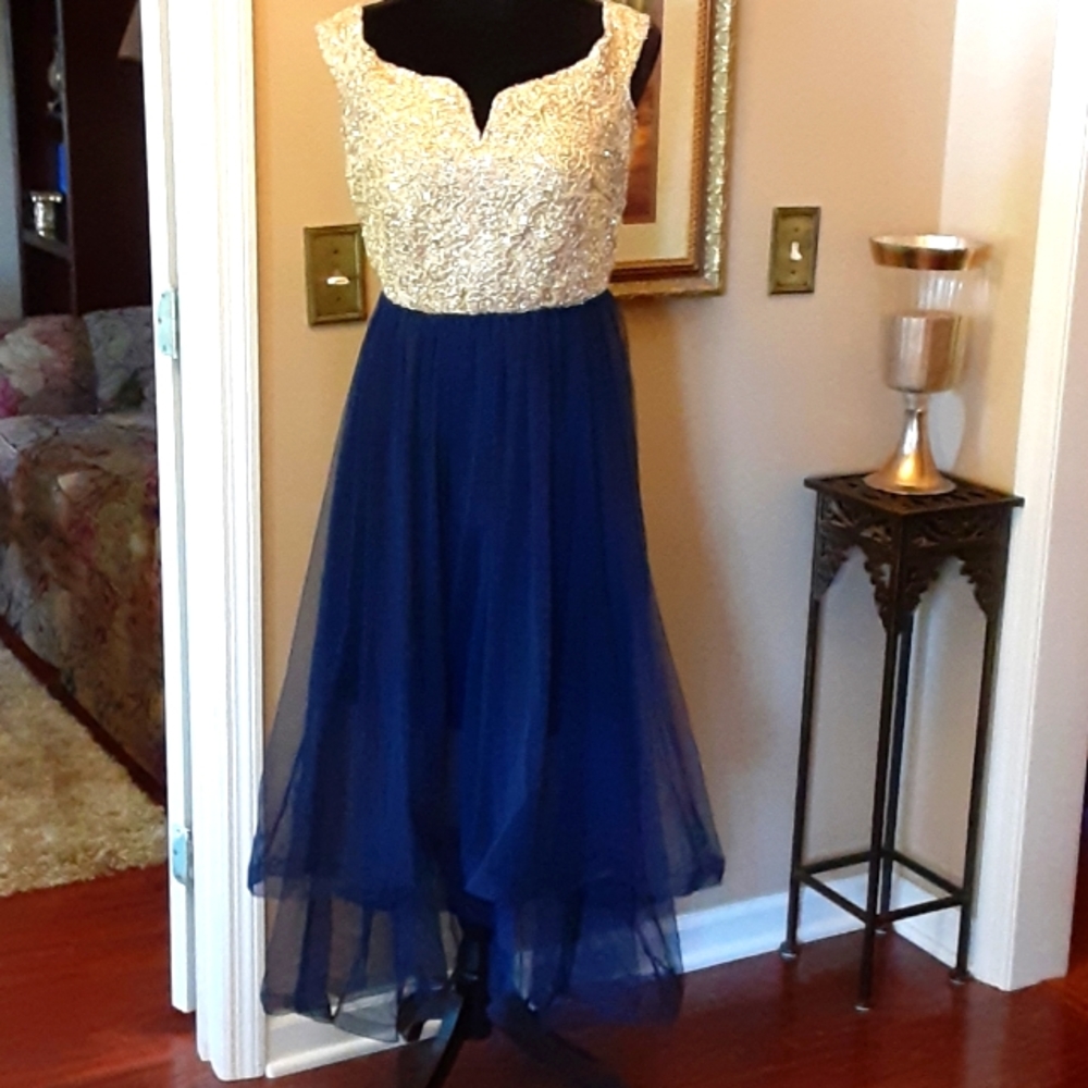 Candalite dress gold sequined top navy sheer skirt sweetheart neckline M…EUC